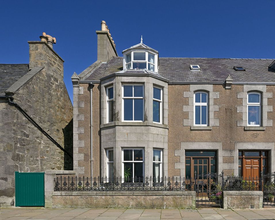 Property photo 1 of 64