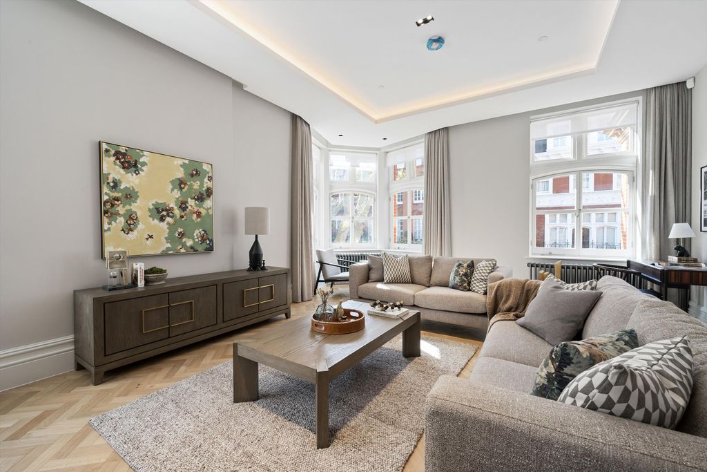 Property photo 3 of 14 Image