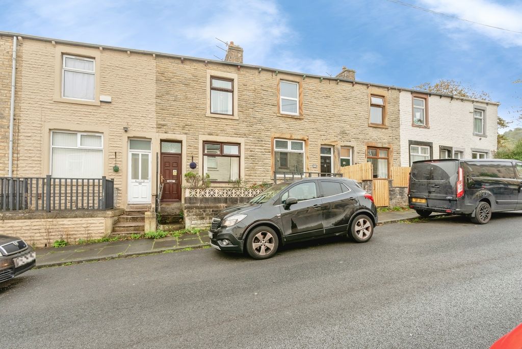 Property photo 1 of 19 Pbox-Img.Jpg