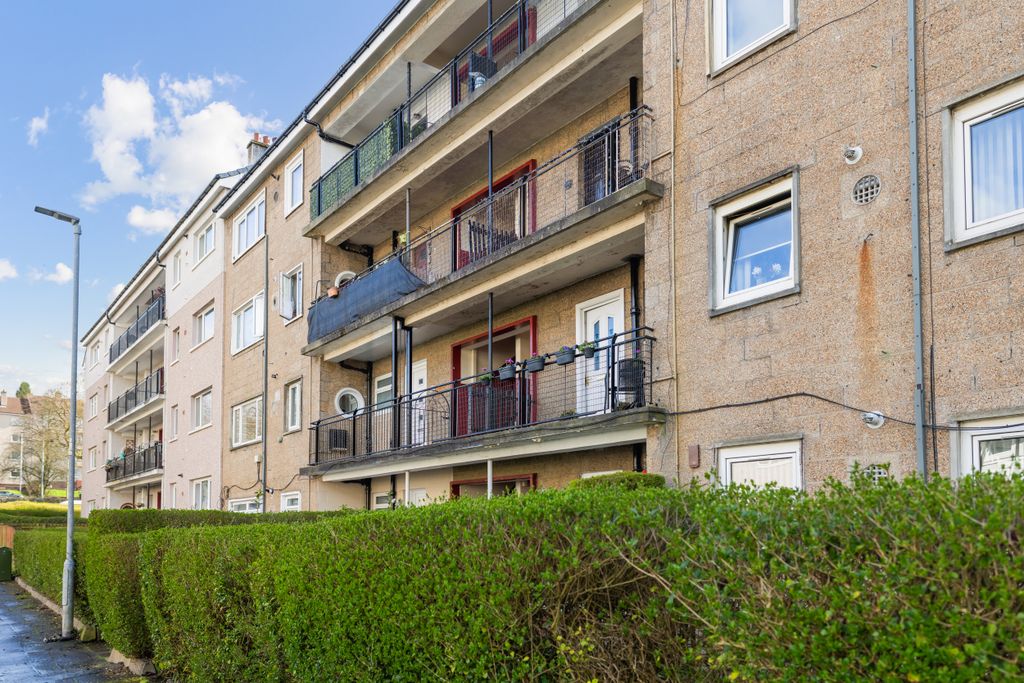 Property photo 1 of 41