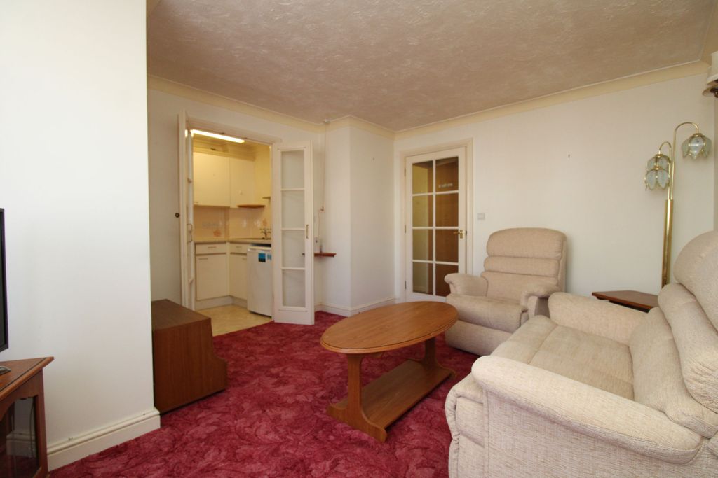 Property photo 2 of 12