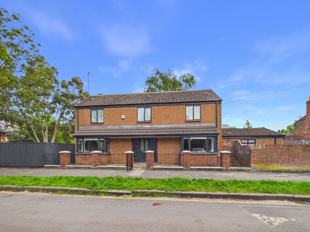 Property photo 1 of 16 5046981