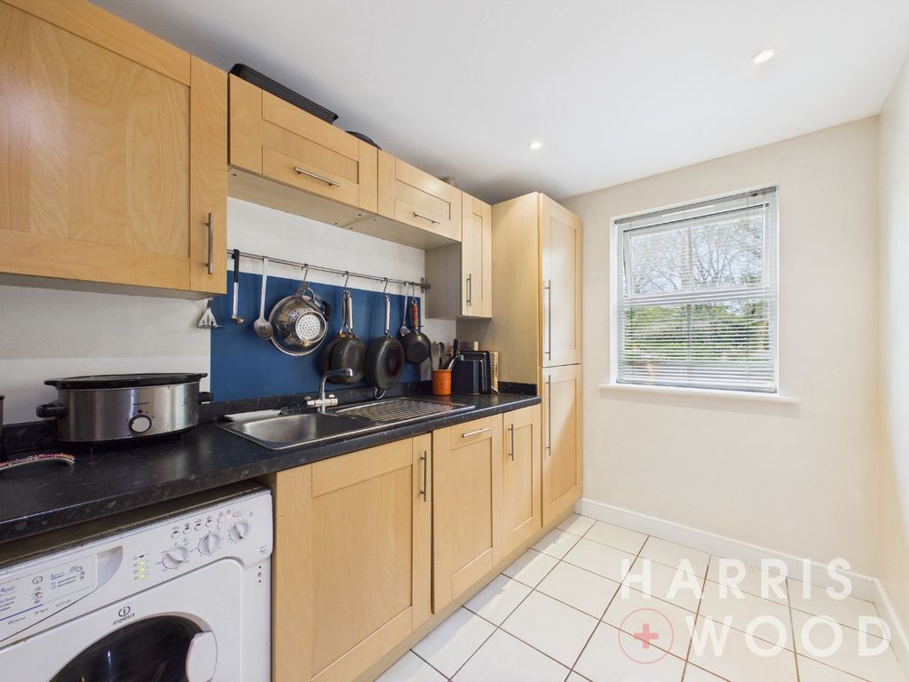 Property photo 2 of 14 5047802