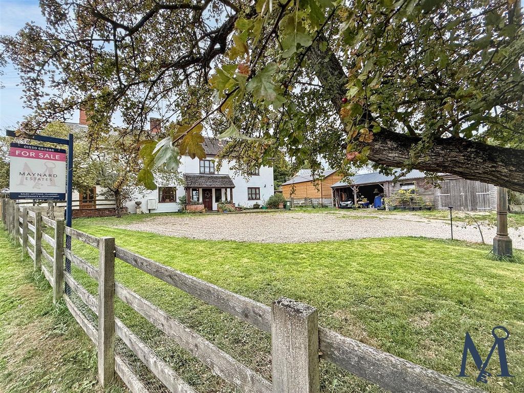 Property photo 3 of 37
