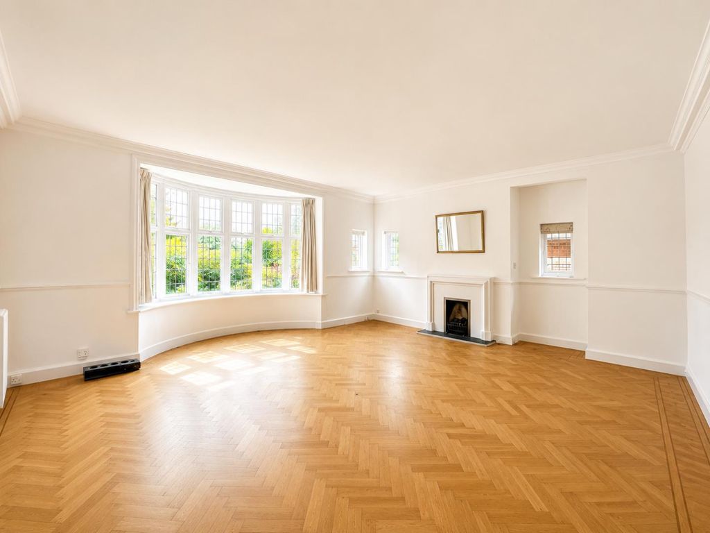 Property photo 3 of 15 Newliving.Png