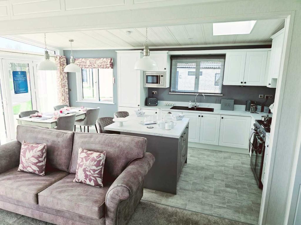 Property photo 1 of 14 Image 1 Alt Text