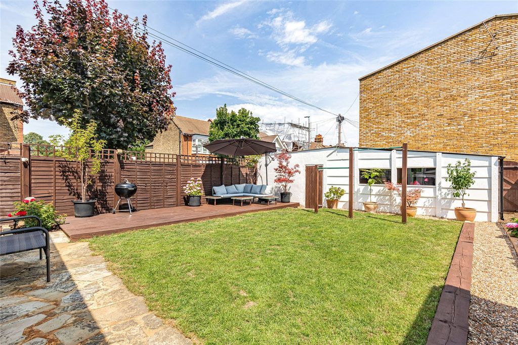Property photo 3 of 19 Picture No. 28