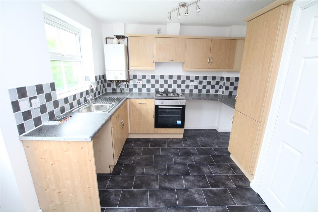 Property photo 3 of 13
