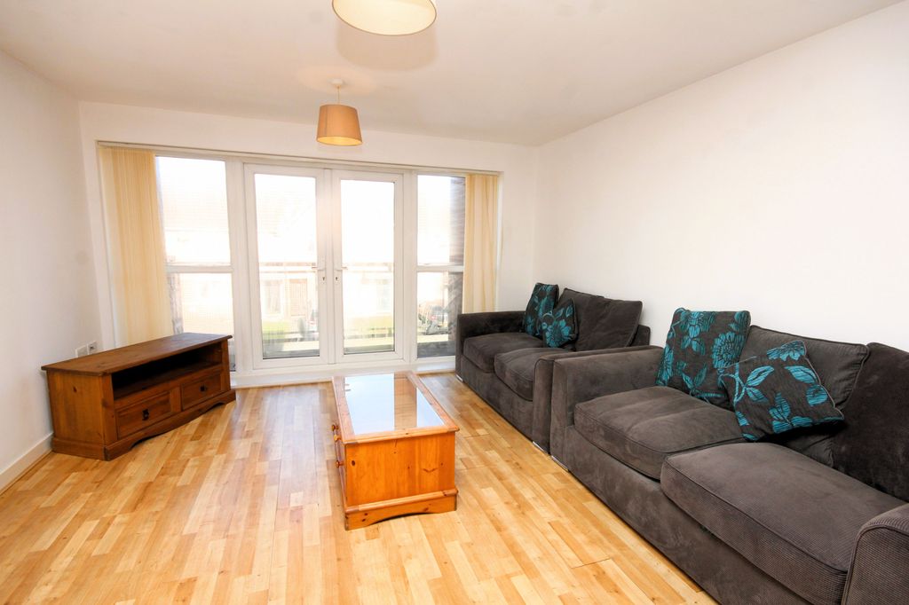 Property photo 2 of 5