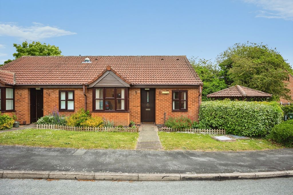Property photo 1 of 17 Pbox-Img.Jpg