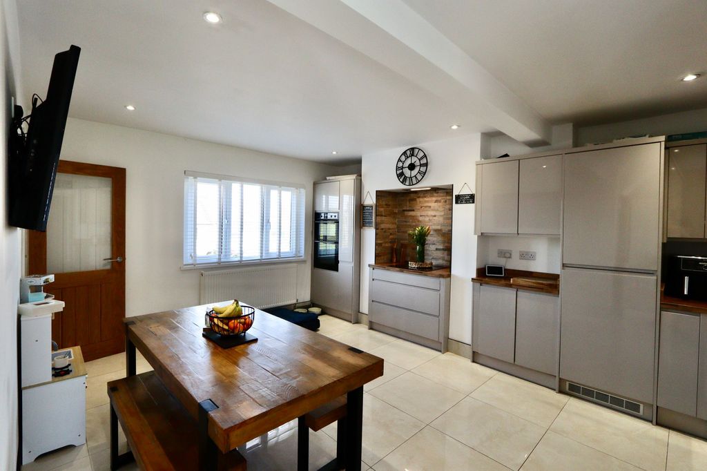 Additional image 10 of 3 bed terraced house for saleTreowen Road, Newbridge NP11