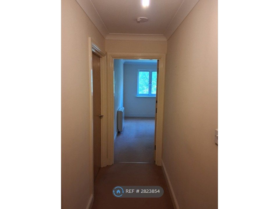 Property photo 3 of 6