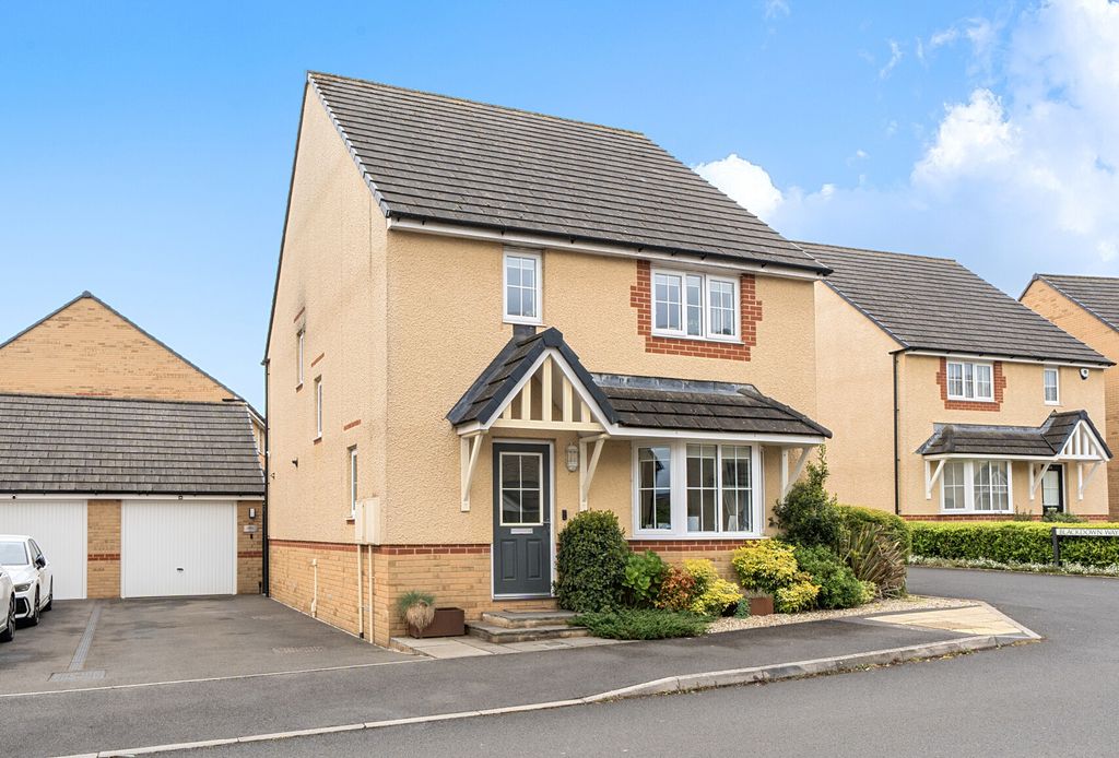 Property photo 1 of 22 1463476-2-6A0B018...