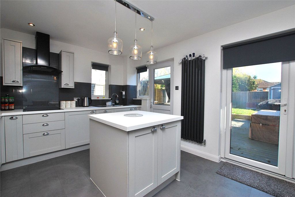 Property photo 2 of 11 Picture No. 11