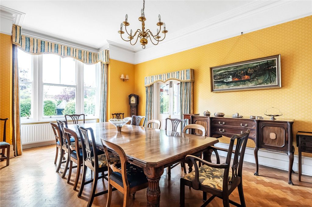 Property photo 3 of 28 Dining Room