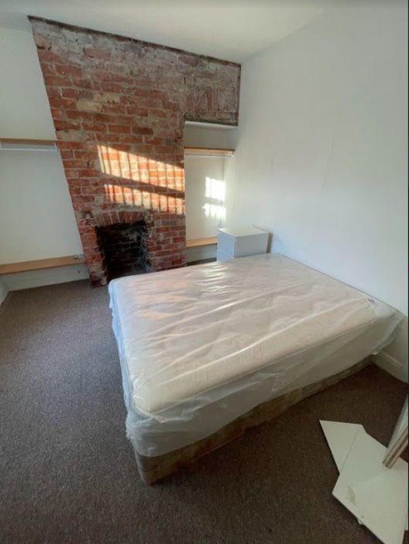 Property photo 3 of 9 8939056.Jpg