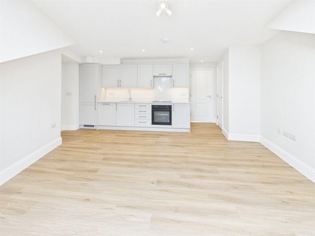 Property photo 2 of 6 Picture No. 07