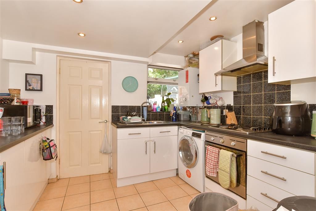 Property photo 2 of 12 Kitchen