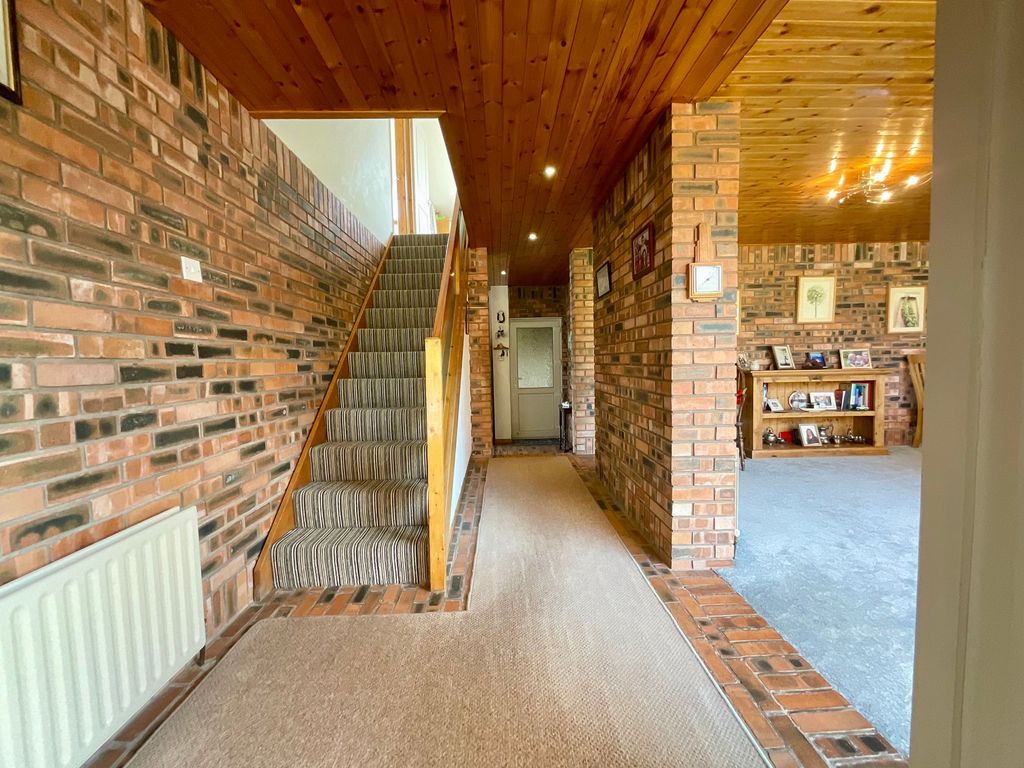 Property photo 3 of 29