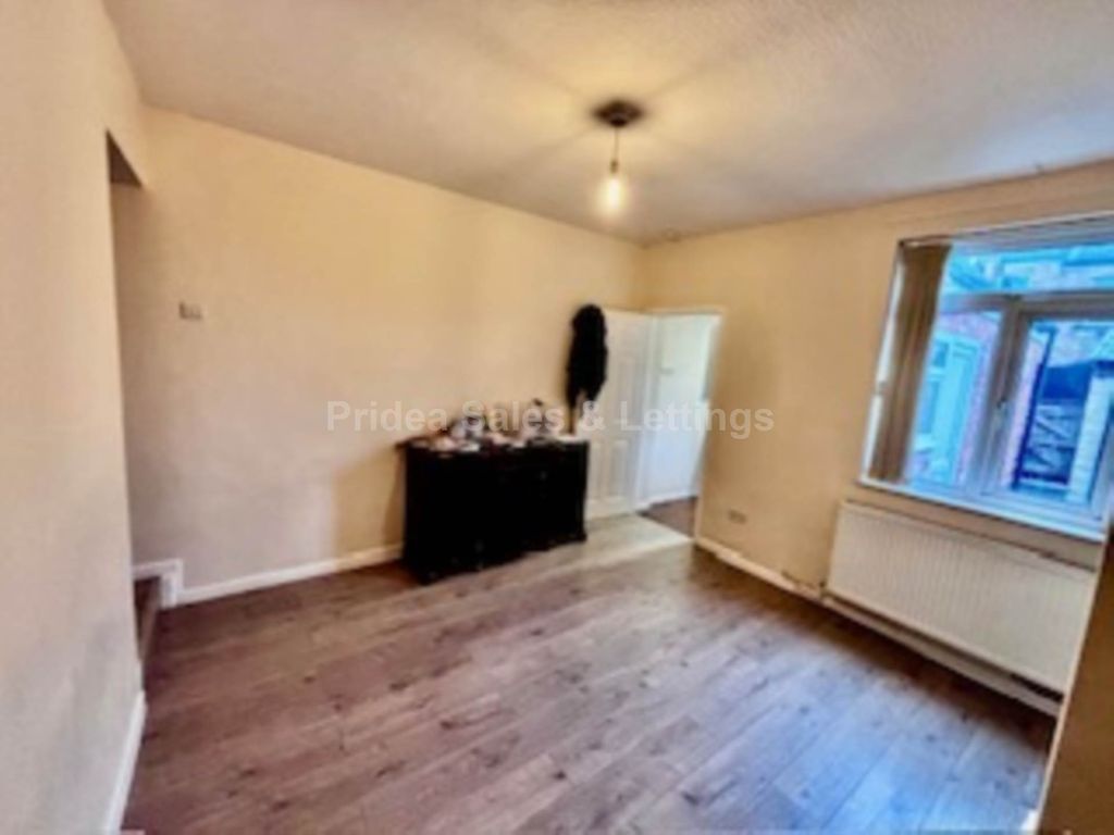 Property photo 2 of 4