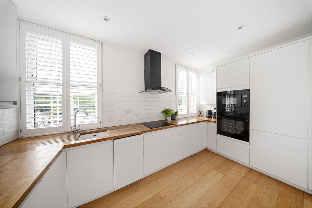Property photo 2 of 11 Picture No. 02