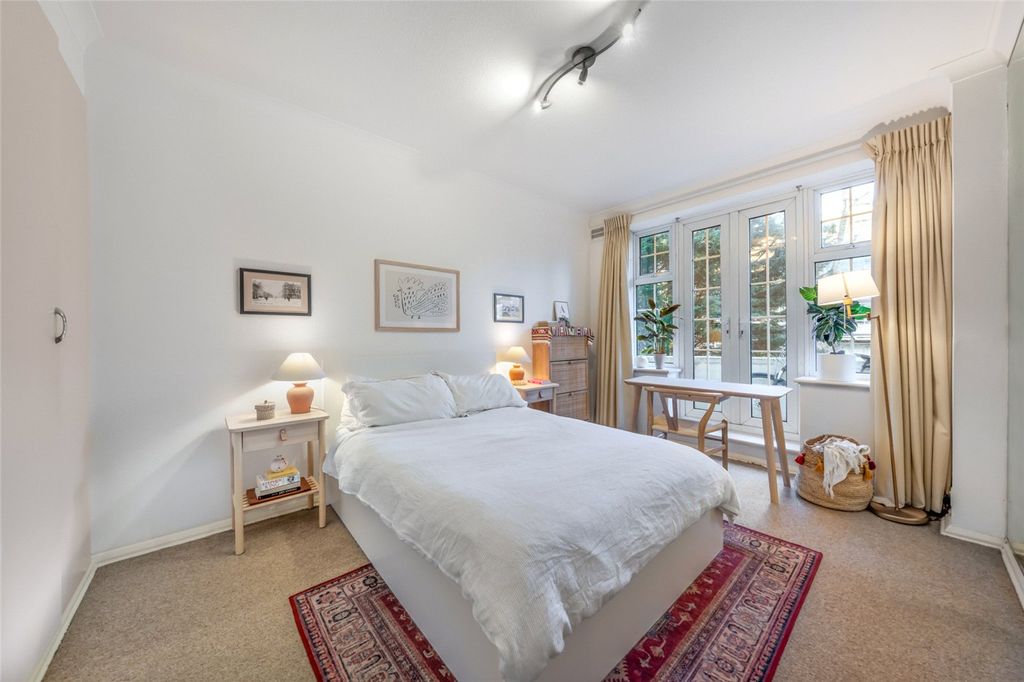 Property photo 2 of 19 Picture No. 01