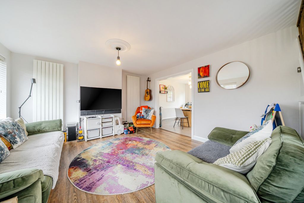 Property photo 3 of 21 Reception