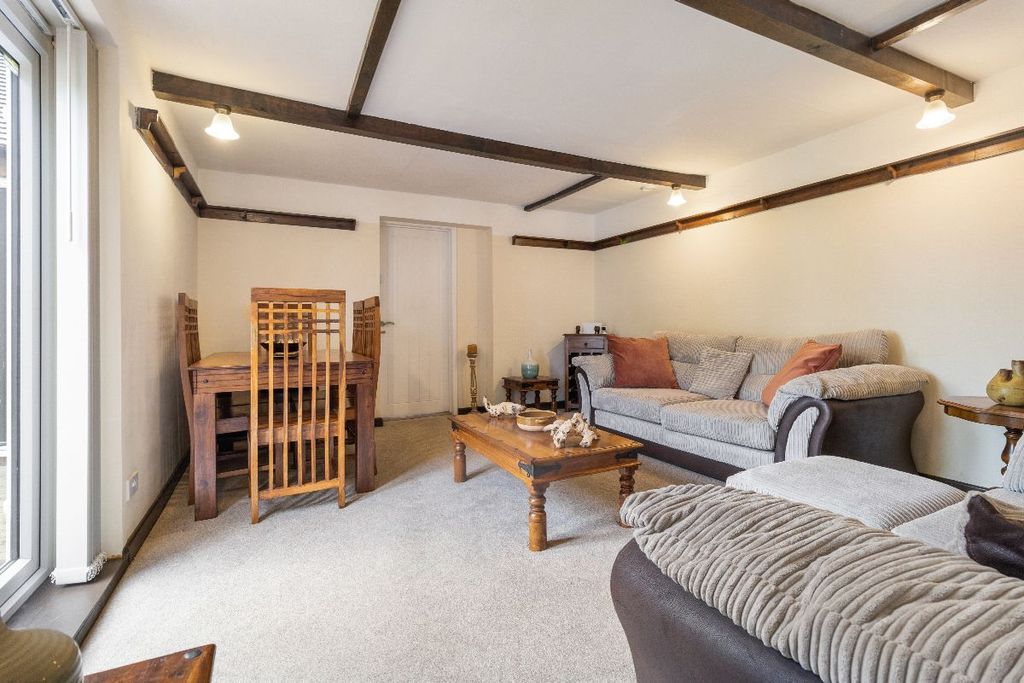 Property photo 3 of 30