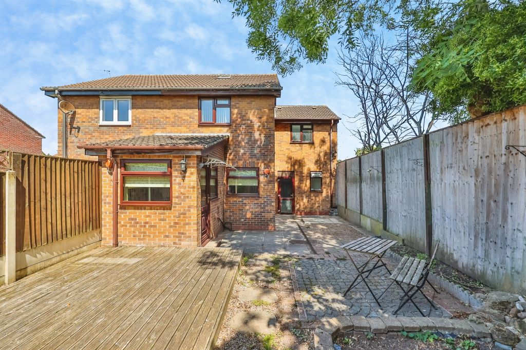 Property photo 2 of 19