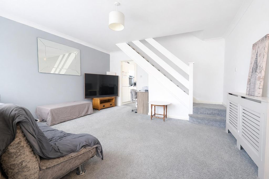 Property photo 3 of 10 249Ff5Bf-Db28-4F55-88Fe-58F3094190Fd.Png