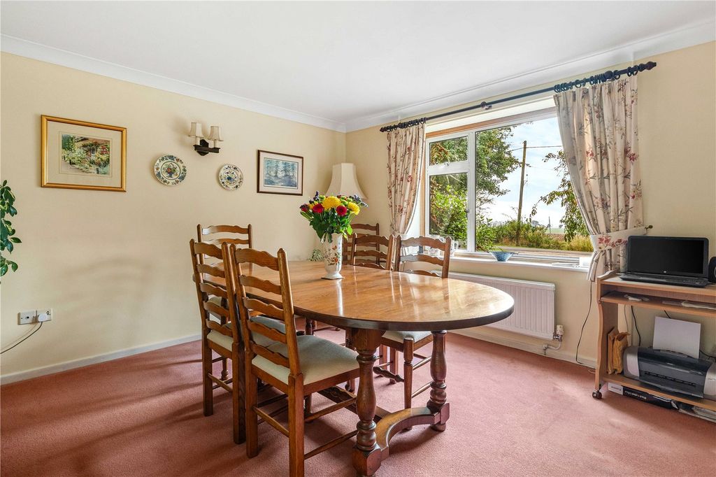 Property photo 3 of 29 Picture No. 03