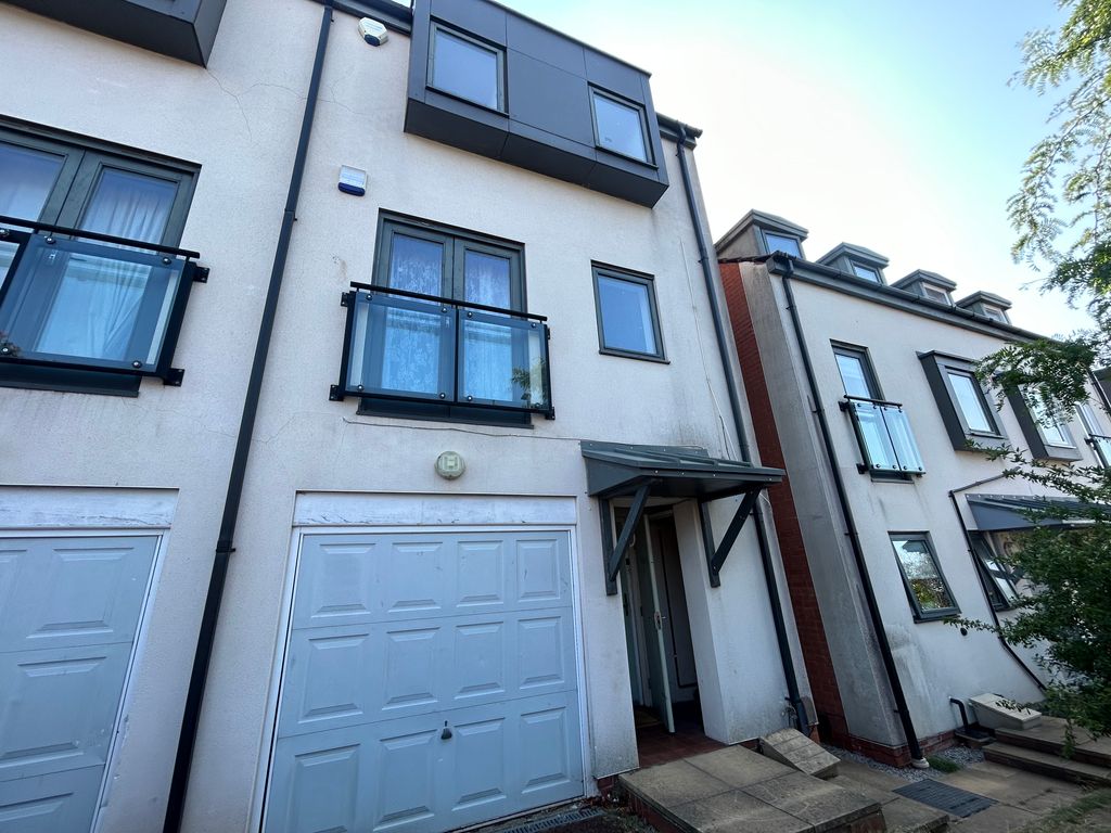 Property photo 1 of 10 Image