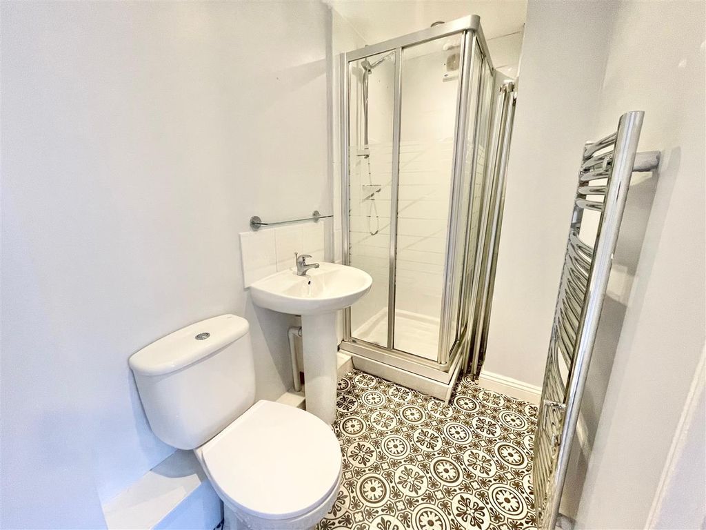 Additional image 10 of 2 bed end terrace house to rentTurnchapel, Plymouth PL9