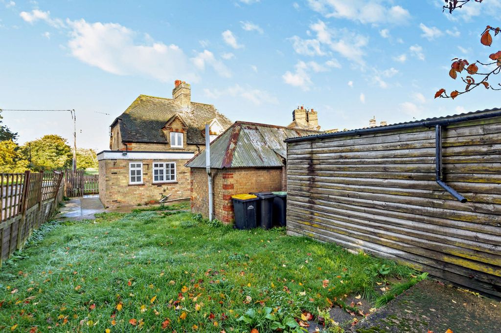 Property photo 2 of 8 Picture No. 06