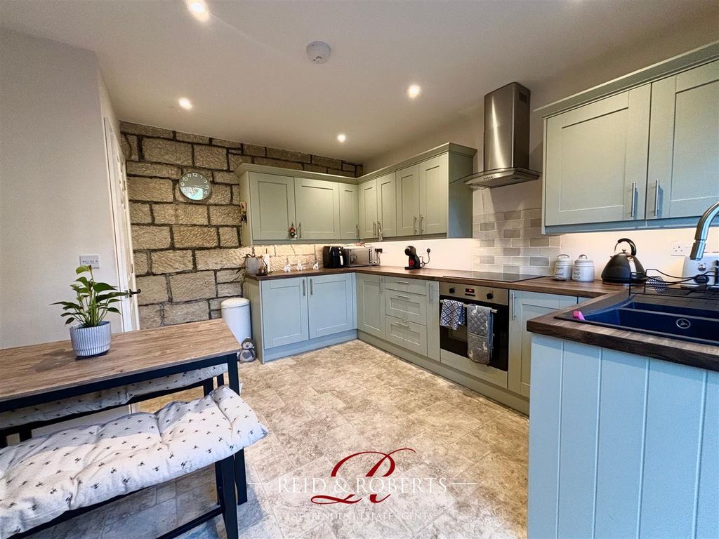 Property photo 3 of 21 14.Jpg