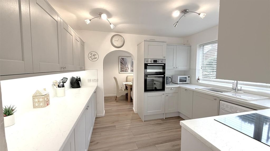 Property photo 2 of 23 Img_7028.Jpeg