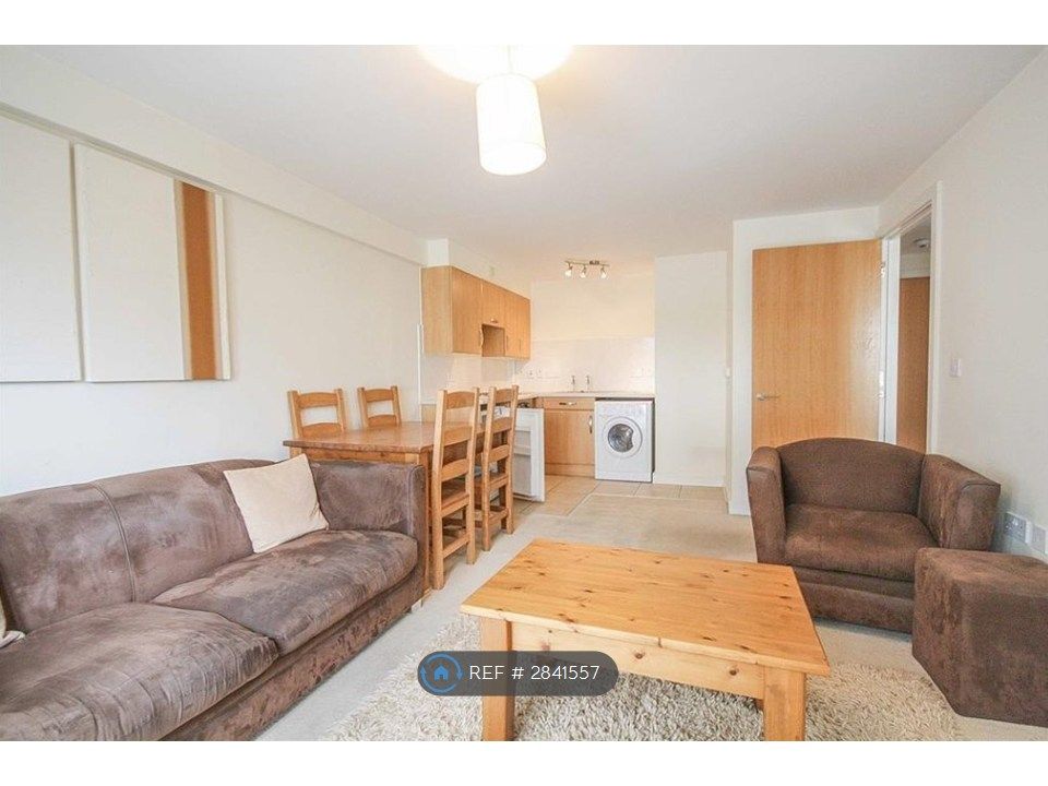 Property photo 2 of 8