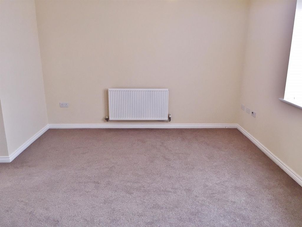 Property photo 2 of 7 Lounge.Jpg