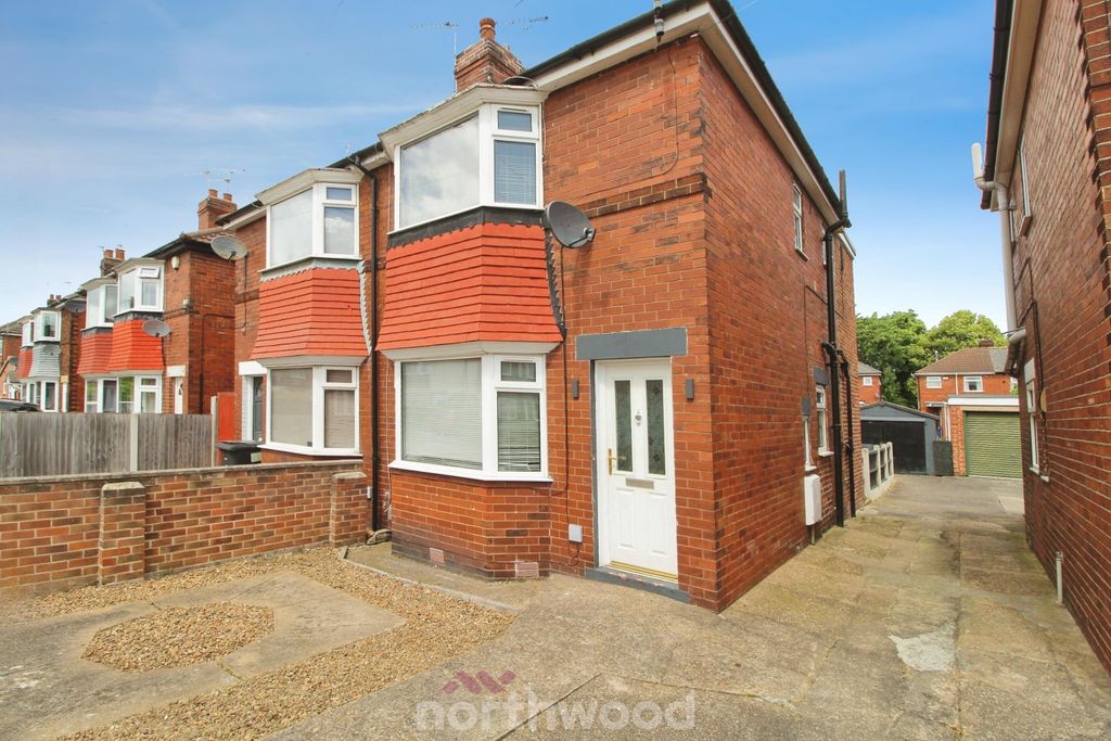 Property photo 2 of 22