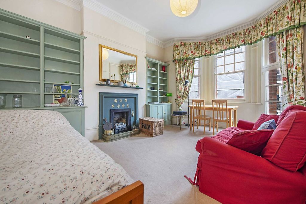 Property photo 3 of 7