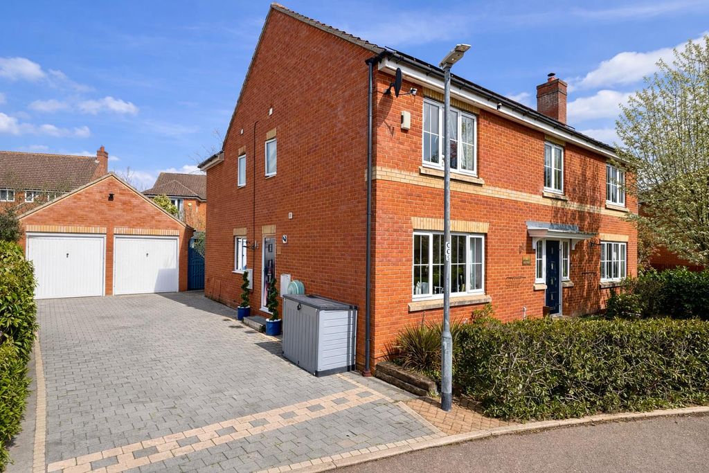 Property photo 1 of 34 37657574-C9A6-4497-891D-44D97330972B 2.Png