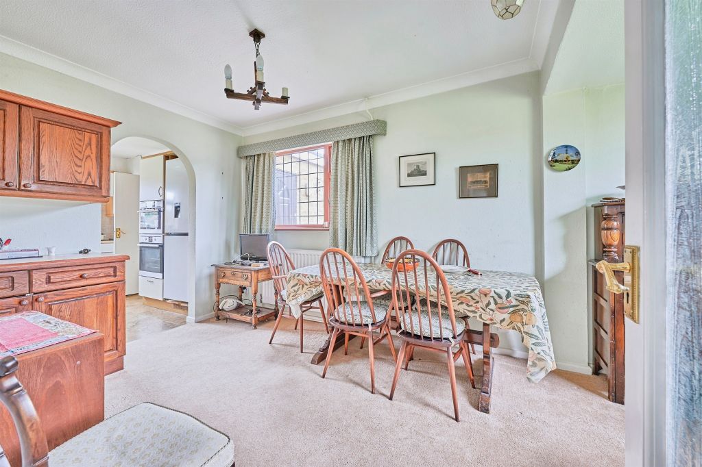 Property photo 3 of 21