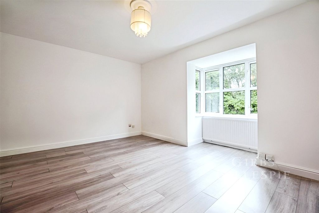 Property photo 3 of 7 Picture No. 01