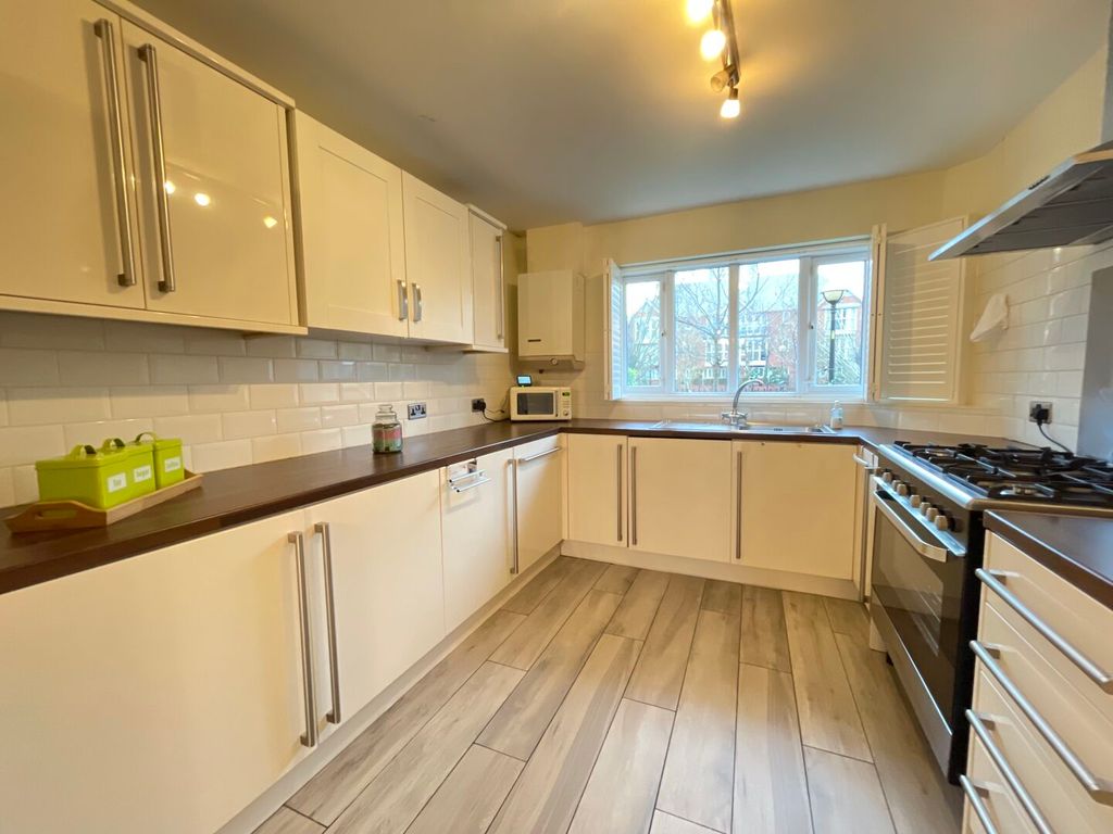 Property photo 2 of 18 Img_33343_1_Original.Jpg