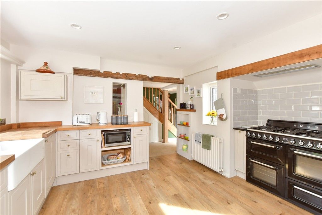 Property photo 1 of 14 Kitchen