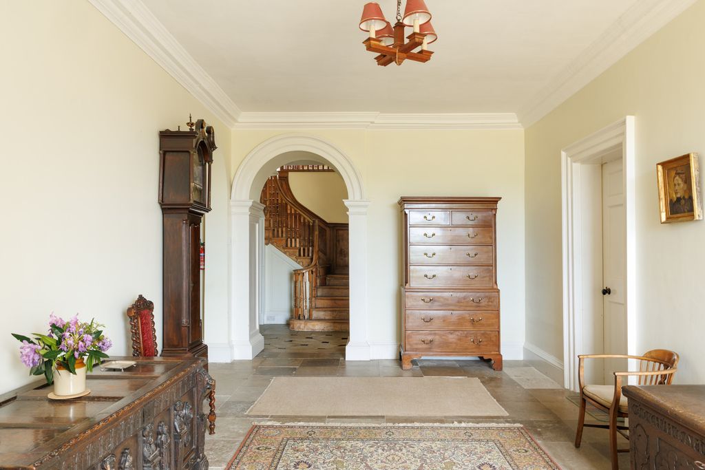 Property photo 3 of 28 287563 - Standenhousenewports-Jsouteyrat-0237.Jpg