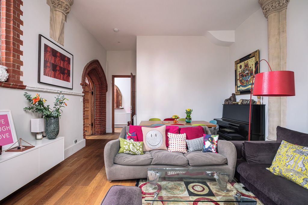 Property photo 3 of 22