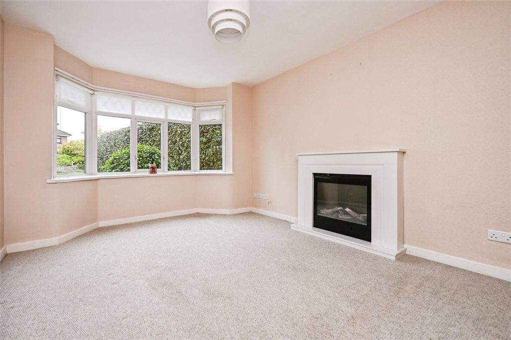Property photo 3 of 19 Picture No. 17
