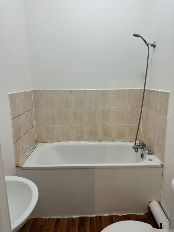 Property photo 2 of 3