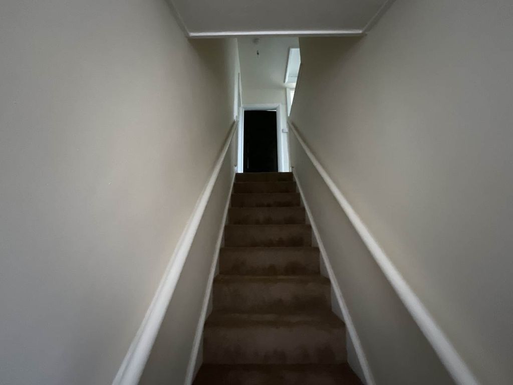 Property photo 3 of 12 Img_6330